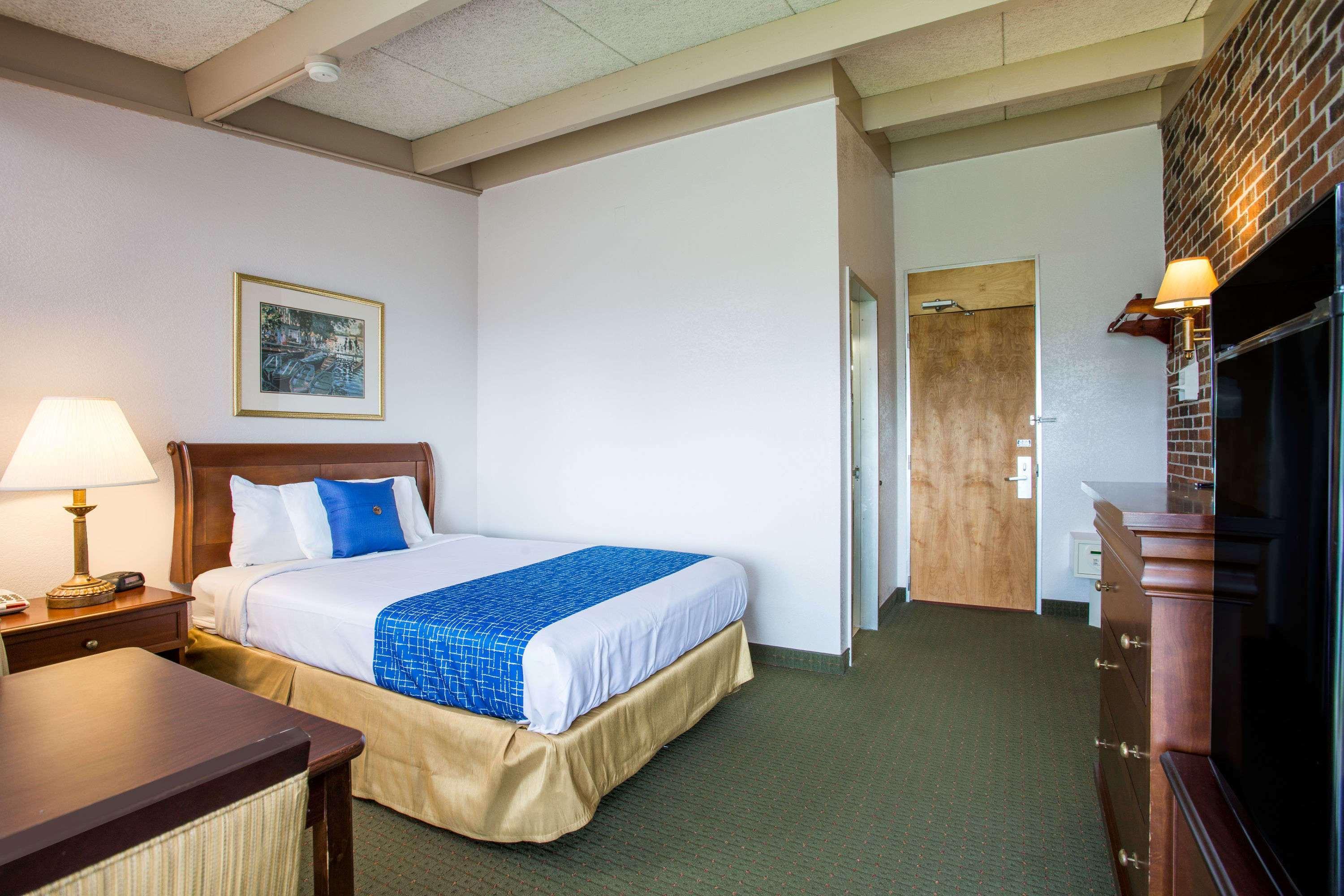 Travelodge By Wyndham Wytheville Exterior photo