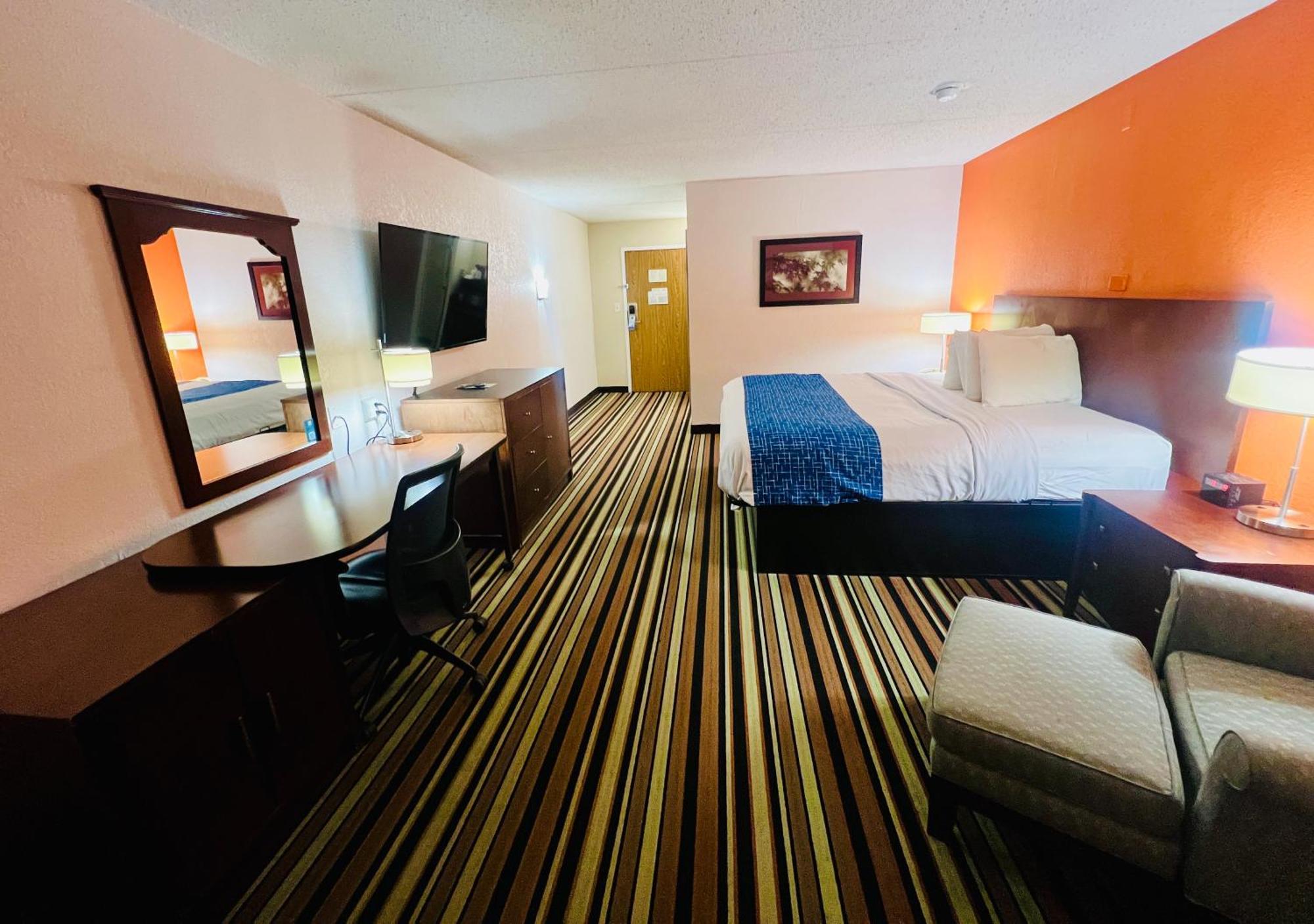 Travelodge By Wyndham Wytheville Exterior photo