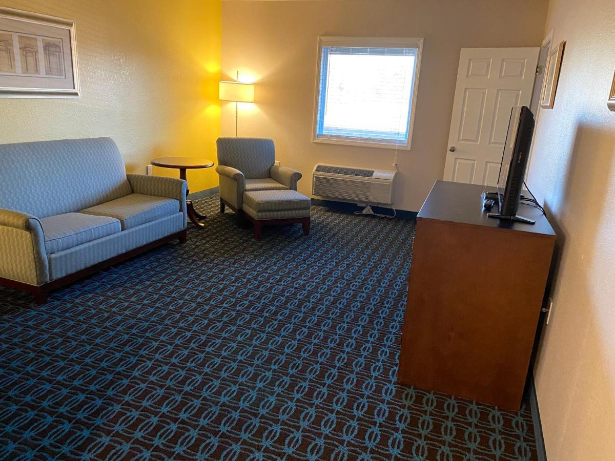 Travelodge By Wyndham Wytheville Exterior photo